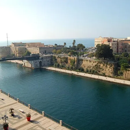 Cozy 35 M² + Parking Taranto